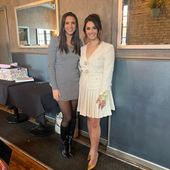 Self Portrait White and Gold Boucle Two Piece Skirt and Jacket - Size 8 - Picture 4 of 4